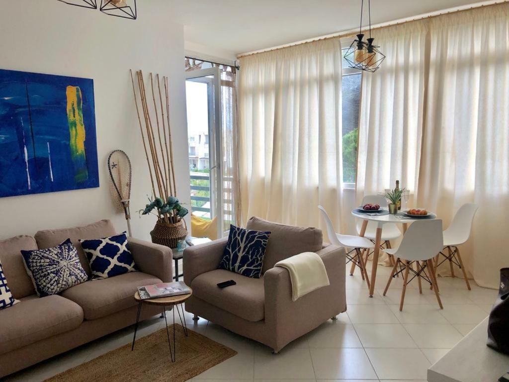 Modern Beach In Lalzi Bay Lura 2 Apartament