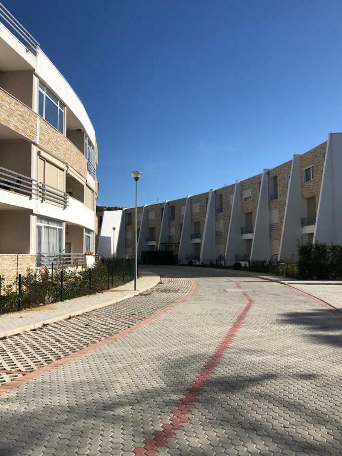 Apartament Modern Beach In Lalzi Bay Lura 2 *
