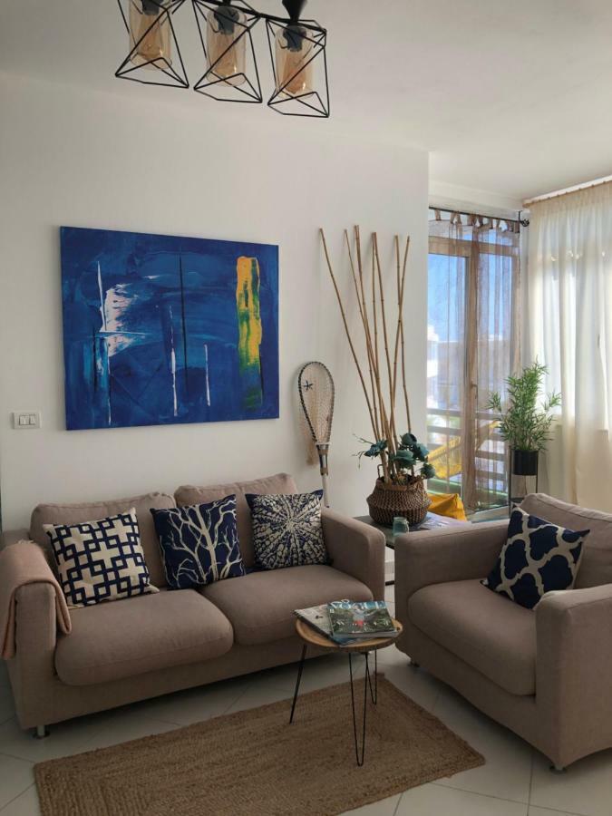 Modern Beach In Lalzi Bay Lura 2 *